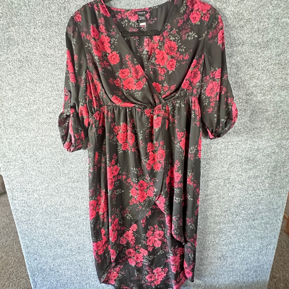 Torrid Dress Sz 1 XL Romantic Whimsigoth Boho Feminine Dark Romantic Curvy Rose